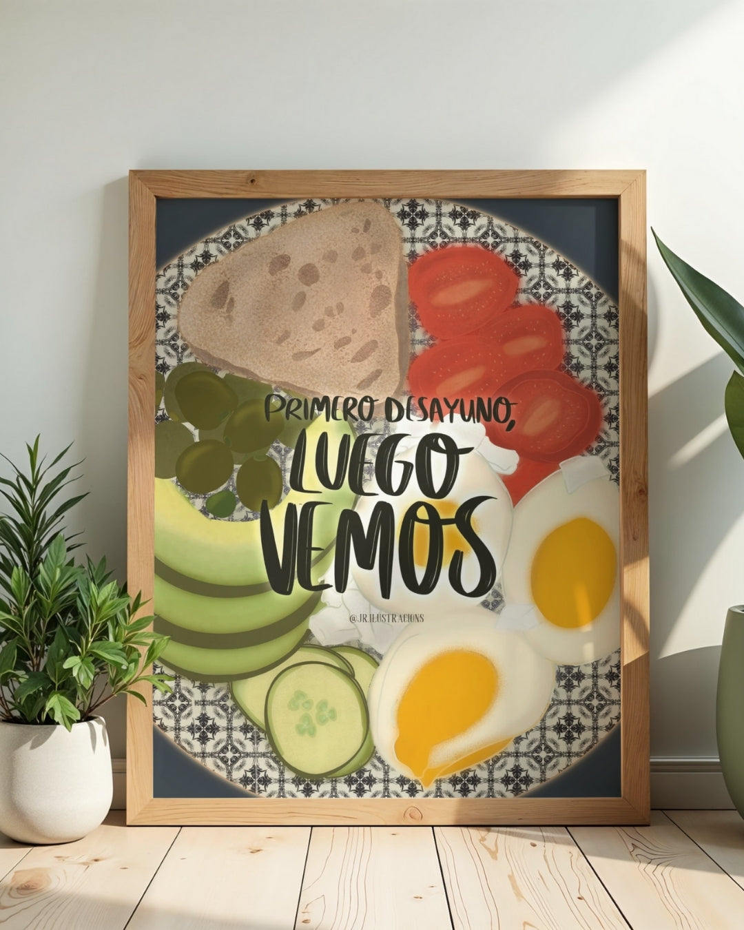 Cuadro moderno para cocina Primero desayuno luego vemos con marco de madera e ilustración de desayuno saludable.