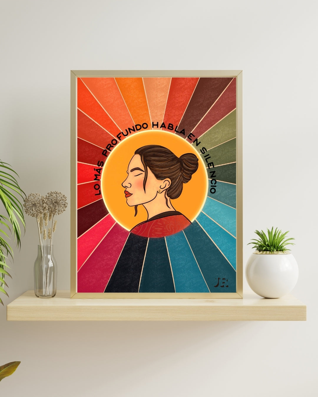 Lámina decorativa moderna Silencio Profundo con ilustración de perfil de mujer y rayos de colores.