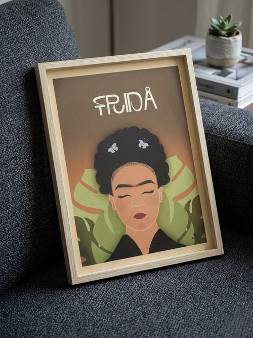 Lámina decorativa para salón con retrato ilustrado de Frida Kahlo de estilo moderno.